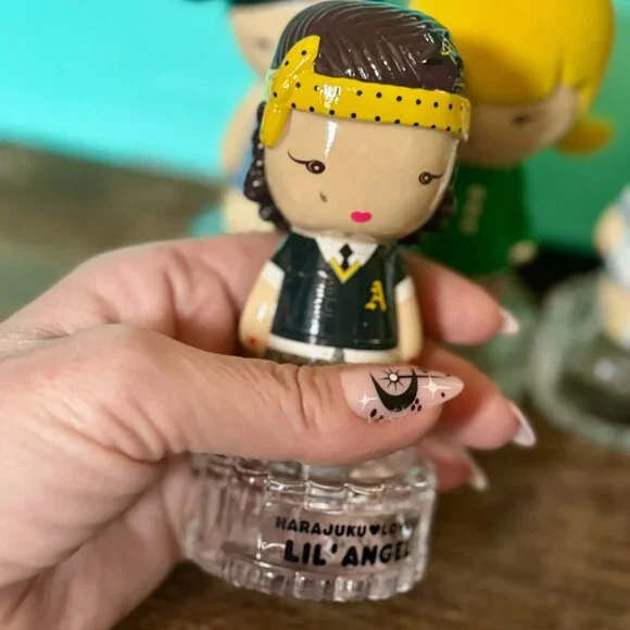 Harajuku Lovers Collectible 3 Perfume Bottles Empty in great condition - Picture 9 of 16